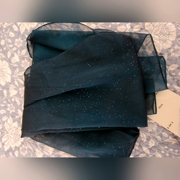 NWT Teal Shimmer Wrap - Picture 4 of 6